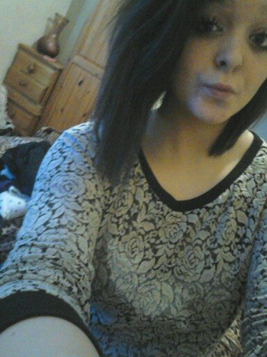 Add Me on facebook-Libby deinse Jones:)
BBM- 28E02A09 3