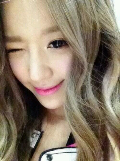 Roleplayer as Kim Min Young CrayonPop · 90L · Main vocal ·
