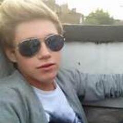 FOREVER DIRECTIONER33 NIALL 
THEY DON'T KNOW ABOUT US Xxxx