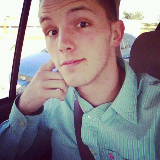 20, Athletic, Outgoing, and single!
