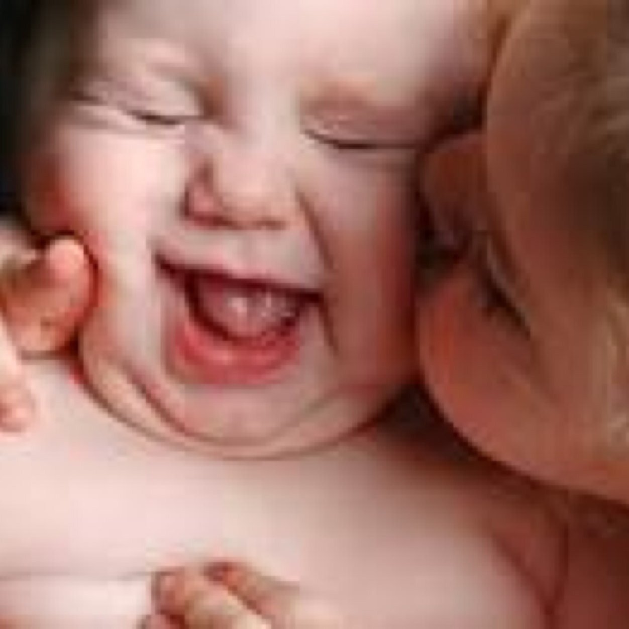 Mommy of 2. Toddler 5/12 newborn 12/13 one of each. New to twitter world