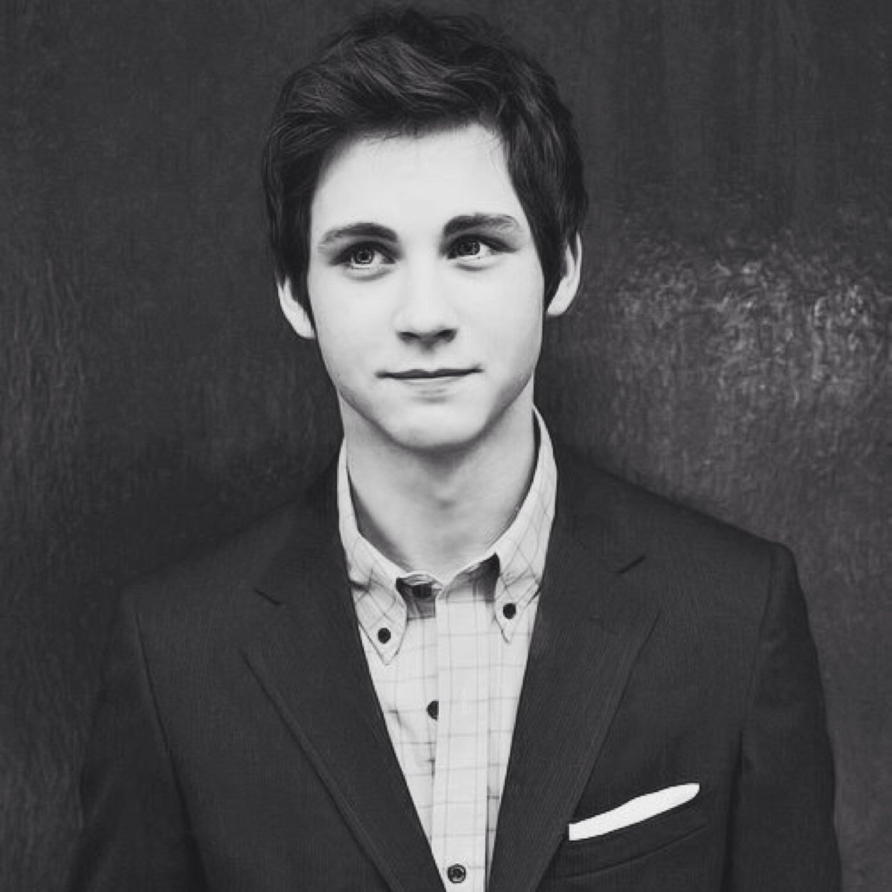 TWDEli's profile picture. My name is Elijah, but you can call me Eli. I'm 19 years old. We call them walkers. I don't wanna end up like them. Lifeless. Dead. http://t.co/pQD0IbfNZ5