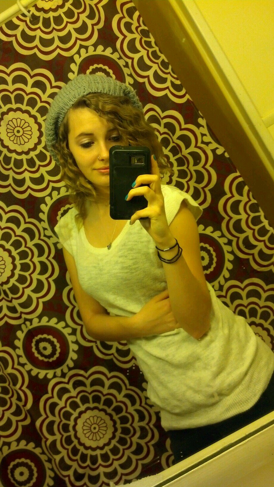 XxBoRkEn_WiNgSx's profile picture. Wake up everyday stronger than yesterday.Face your fears and wipe your tears.