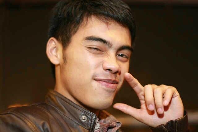Pemalu, charming, cute, wangi
ig: allidaehusna
