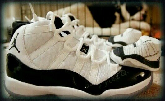 food, shoes, my boy...  r_riez Q|Photography.... follow me on instagram @ alist_air