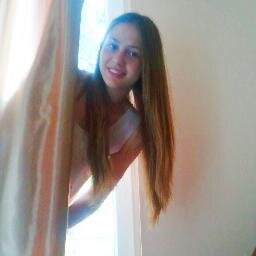 MonikaMonyca's profile picture. Vreau sa-mi traiesc viata la maxim (Je veux vivre ma vie au maximum)