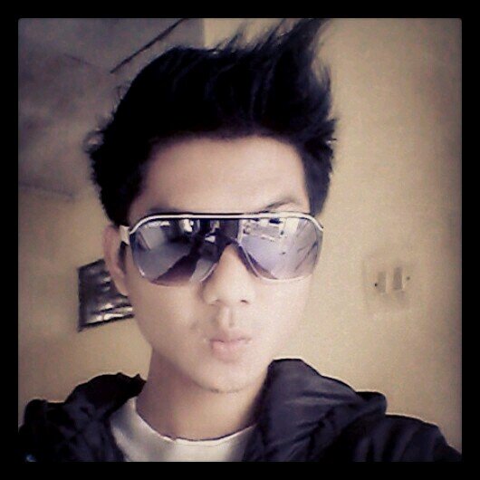 Praktisi HIPNOTIS
kelahiran pontianak 08 januari 1993
Ketua Team Borneo Arcanine Magician