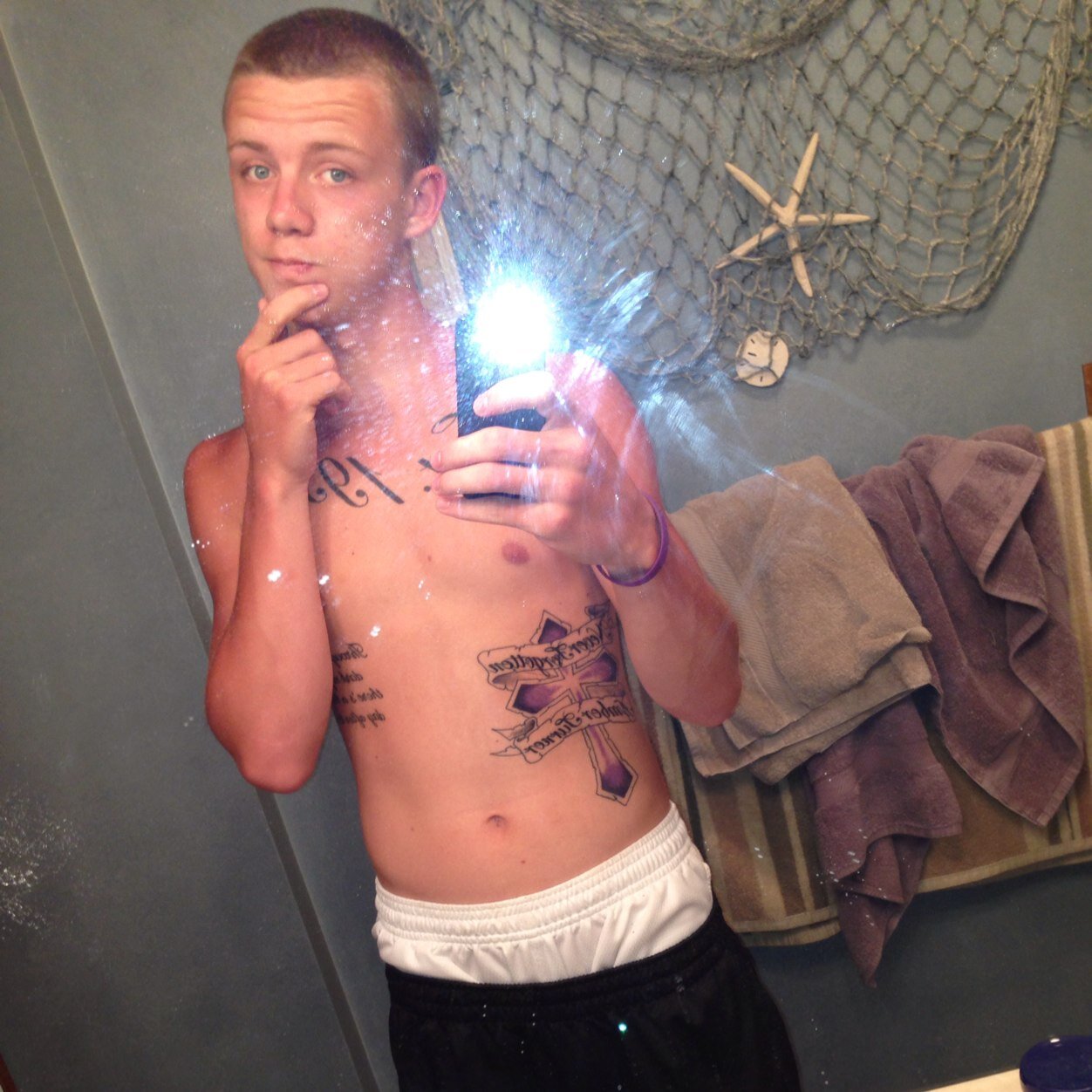 Nurse in Training. I make music. Est1995. If you have tattoos, i love you! Snapchat me: fignewton5991
