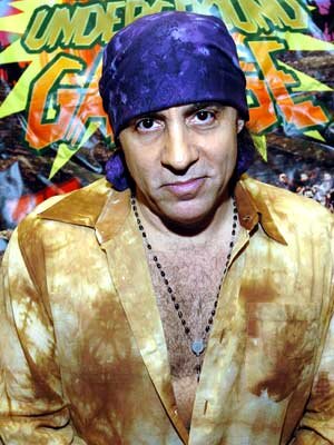 UNOFFICIAL fan page for @StevieVanZandt: known as the guitarist for the E Street Band and his roles in The Sopranos and the Netflix original series Lilyhammer.