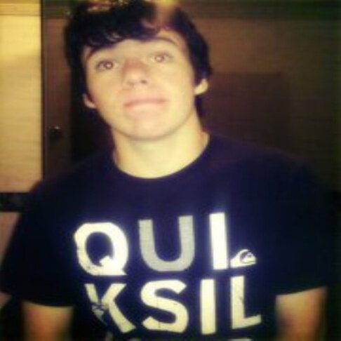 TEAMFOLLOBACK - Follow e and I am going to follow you right back ;)