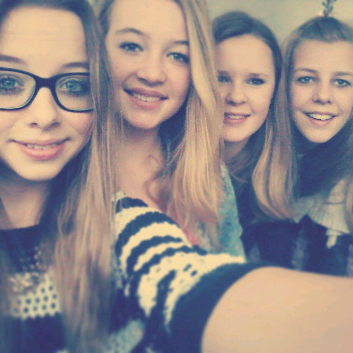 ingridaltenburg's profile picture. Friends & familie♥you are my little sister i love you you're so sweet xxjwz  - yolo -