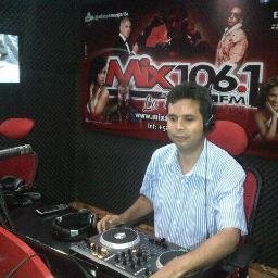 Soy Luisimer Grabiel Díaz Tejidor (DJ Mime VZLA), comunicador social, musicalizador de eventos y emprendedor