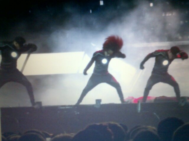 Y'all best be voting for perri on ITV's Splash 7:20 tonight ♥ #teamperri #20DV much love ♥