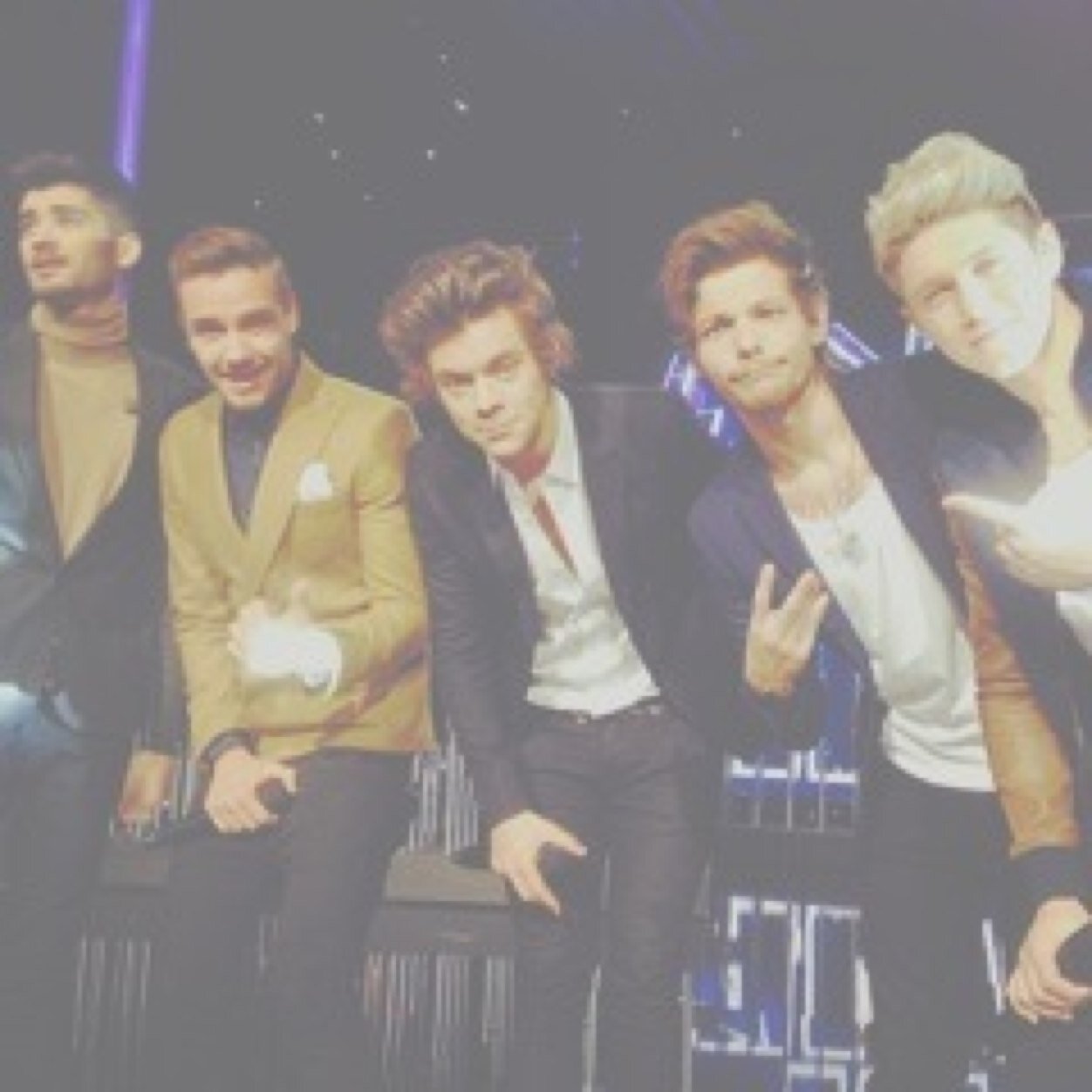 PLS RT CLICK AND SHOUTOUT THIS LINK TO HELP ME MEET MY HEROES PLEASE