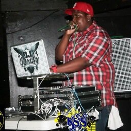 BBM: 7B001F0A The Youngest Veteran Est. 1999 I Hybrid Disc Jockey I True To The Game & Ain't Looking For Fame... All About The Benjamins $$$