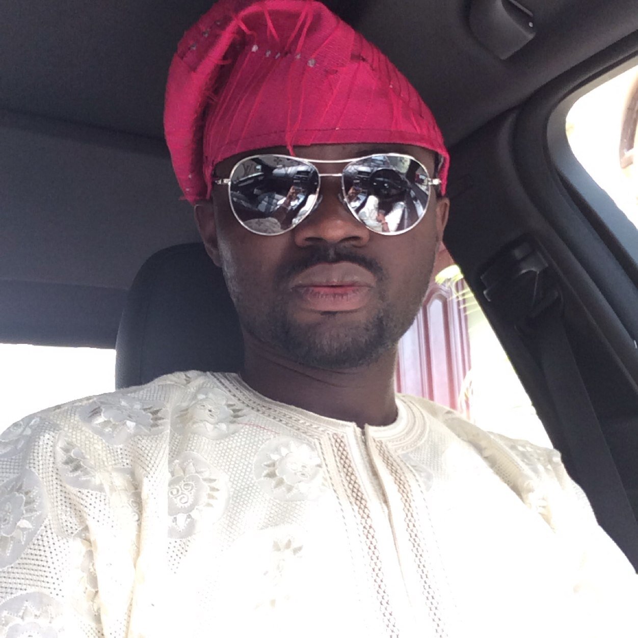 I am a very down to earth person that loves nature at its best.I am very funny and can be nasty atimes. A cool headed guy with good sense of humor. thats jt ME