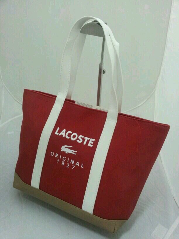 matjr12's profile picture. ‏اجمل الشنط والنظارات والساعات الماركات العالميه ماعليك الازيارة مفضلتنا للتواصل واتس /٠٥٥٣٥٨٢٨٠٠