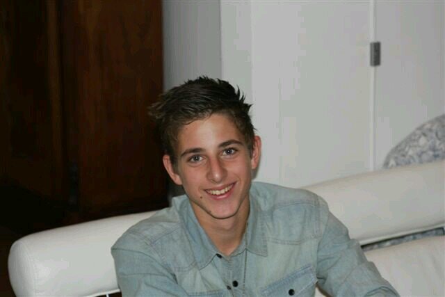 ISW Hoogeland l SVH B1 l AFC AJAX l Hardstyle lisener l 16 years old l Instragram: jessewestland l snapchat: jessepakvis