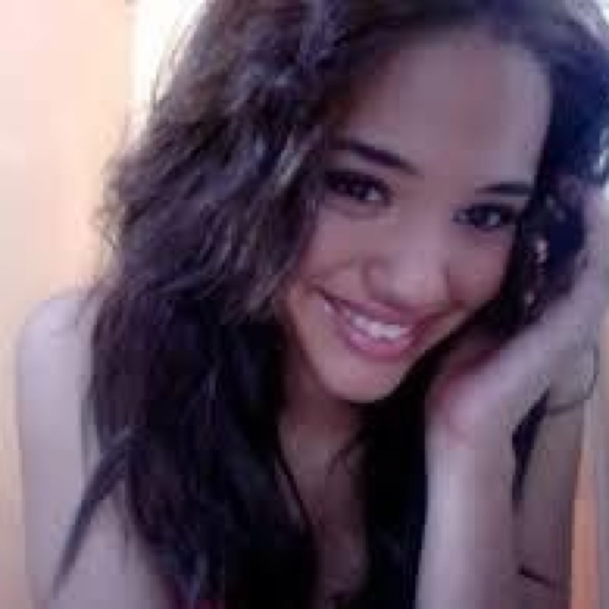 The name is Kira Starr. Yes, my father owns Starr Records. {RP; Custom Traits}