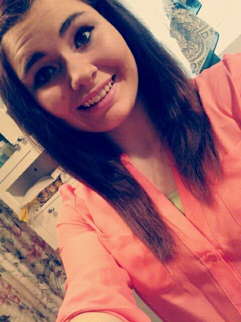 hiiii, they call me CatieCat. Sports are my life. Volleyball and cheer.3 MGK. All Time Low, MCR, BVB, Yeah. follow me, I follow back.