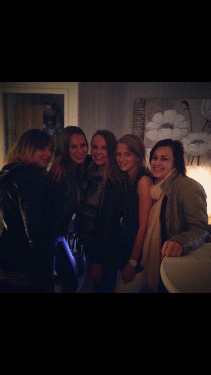 MonicaaaaaaB's profile picture. 