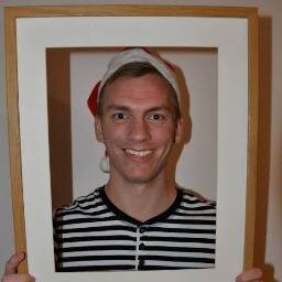 Blombergssonen's profile picture. Annonsproducent på NLT. Presterar som bäst på fikarasten. Hobbyidrottare med skäggproblem. Fritidsklåpare av rang. Heja Källby.