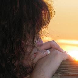 Free debt help and advice, free debt management plans based in UK Tel 01386 760 000