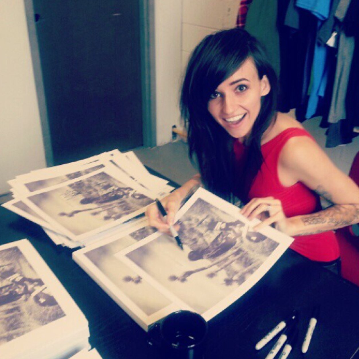 valcricanne's profile picture. Where you invest your love, you invest your life.