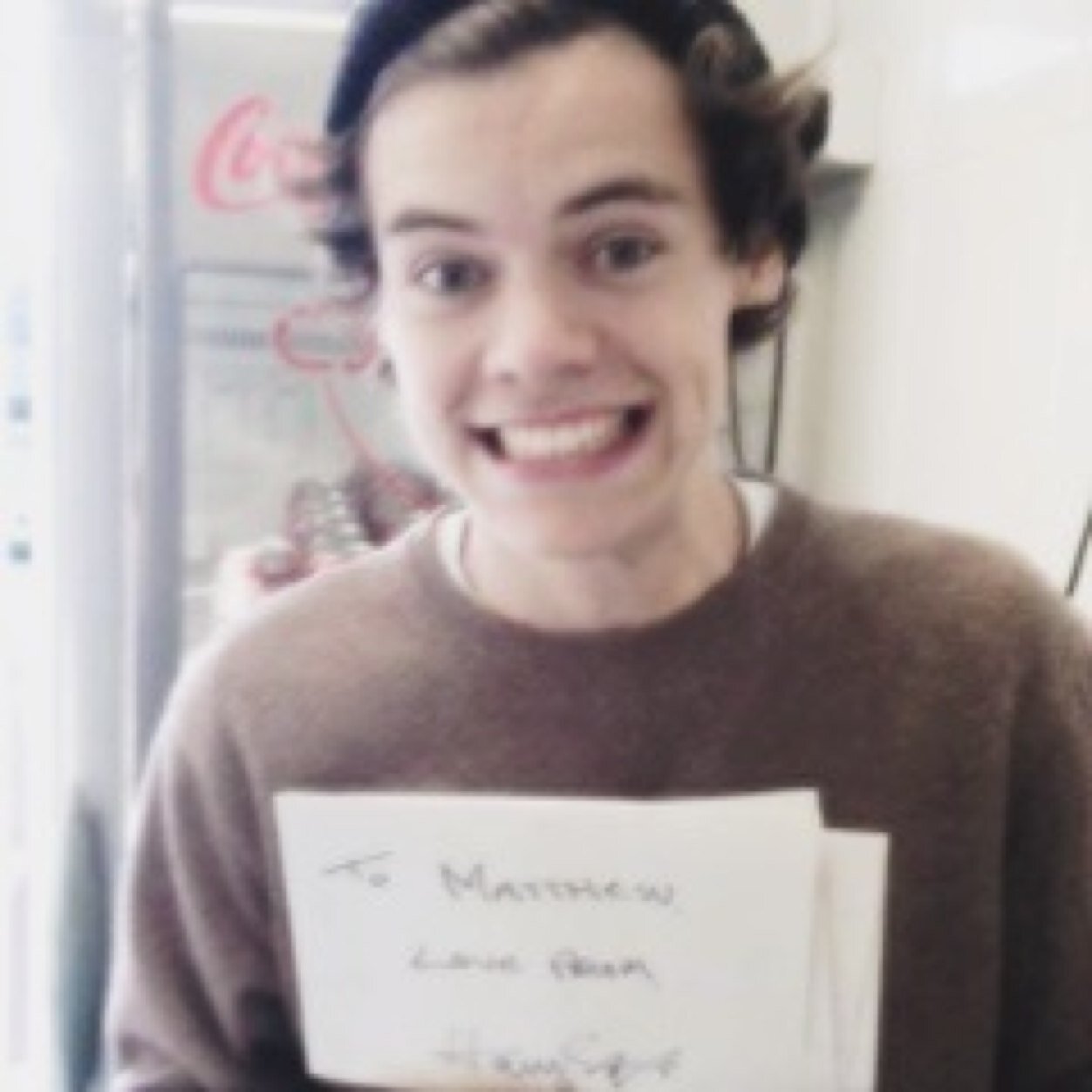 Hii, @lirrysdimple gave you this free follow so please follow her!! Thank you lovely c: