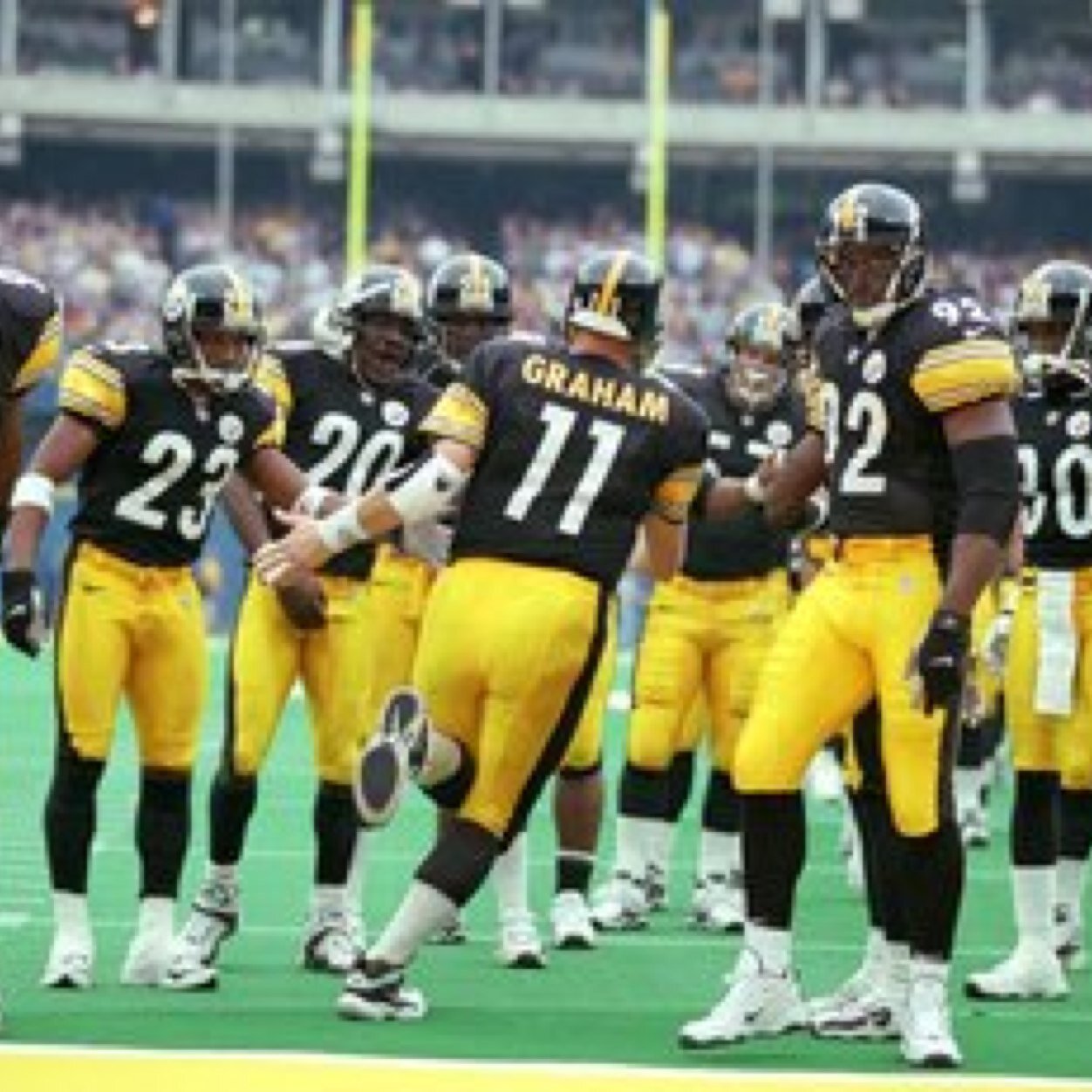 polandspring1's profile picture. stillers. lakers.