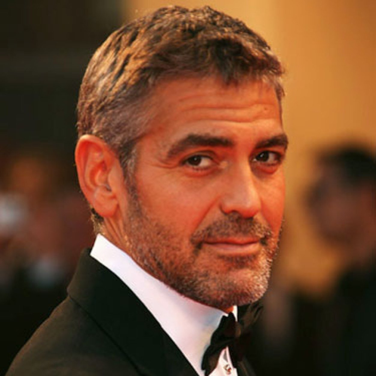 Well known Lawyer in Seattle, Loving Husband to @GraceTGreyEFS. Father to @CGreyEFS @EllGreyEFS @MiaKavanEFS (RP 21+) @escapeto50shade