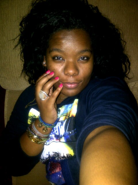 Independent Aspiring Hockey Player || Food Lots of it ☺ || Fashion Fashion Fashion♦|| Future TV Host