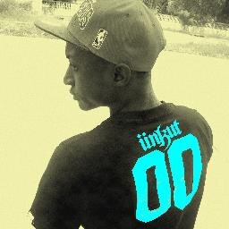 sportif,aime les jeux video,les fetes