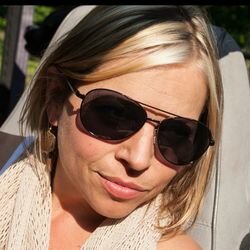 ellaspage's profile picture. Singer/Songwriter/Performer