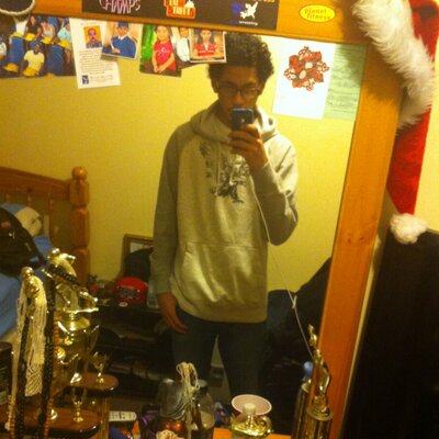 Profile Picture of Damien Lucian Vargas (@SyllusBlackRose) on Twitter