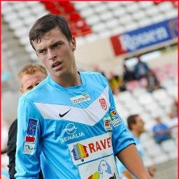 StrongRshyY's profile picture. 