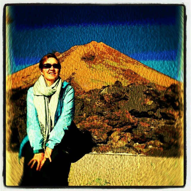 seimeli's profile picture. Bibliotekar på Sølvberget. Likar bøker, film og musikk og vil gjerne dela gleden med andre. Likar ikkje: dårleg språk - og deler gjerne irritasjonen over det.