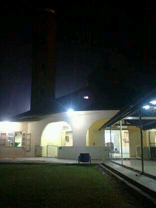 rifkie_azhari's profile picture. 