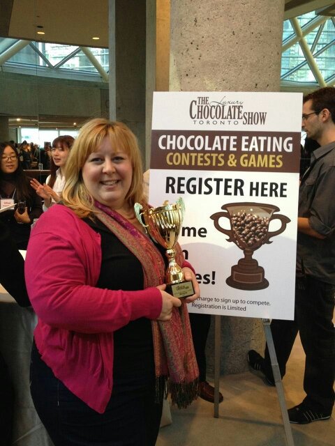 susan_shilling's profile picture. Baker and creative vanguard in the kitchen.  Maker of giant fortune cookies and donut bouquets.  And a #donutshowdown  winner