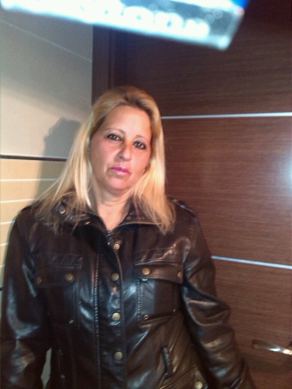 Hola a todos.
Me llamo Fátima y soy de Cacéres.
Muchas gracias por seguirme.
SOY UNA COSA DIVINA JAJAJAJA