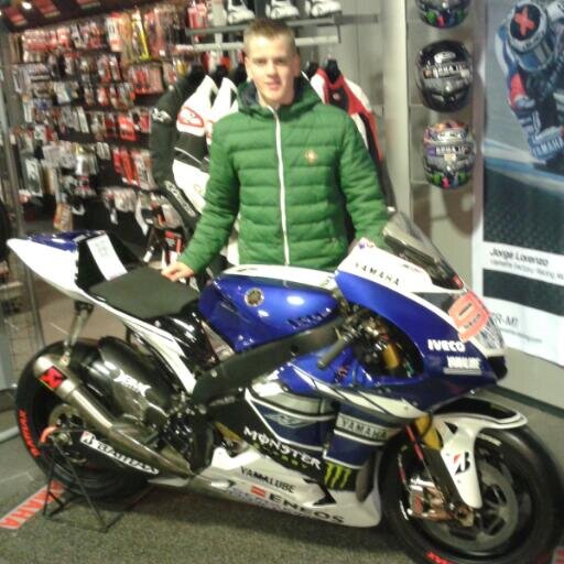 16 jaar ~ Jorge Lorenzo 99 ~ Iker Casillas 1