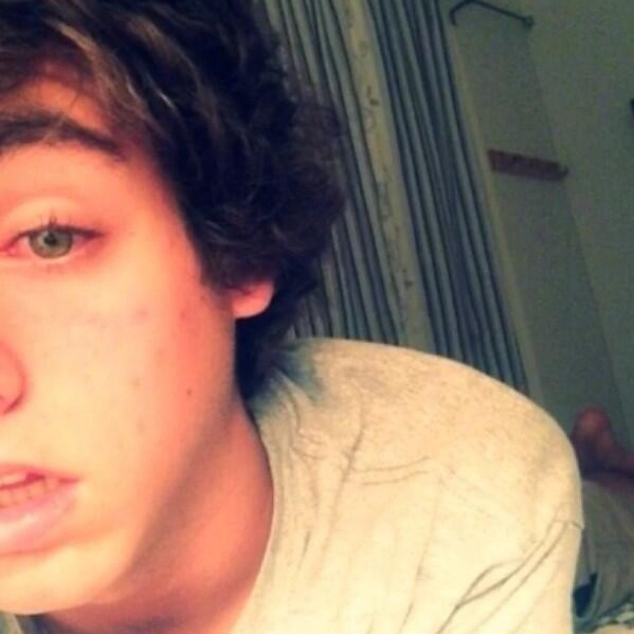 kingwhxre's profile picture. 