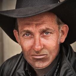 WilfmanStahlred's profile picture. Clean cut cult leader, space cowboy. Followback for the pure.
My brother is the more famous @wilfredstahlman and the rebel is @wilfstahlredman