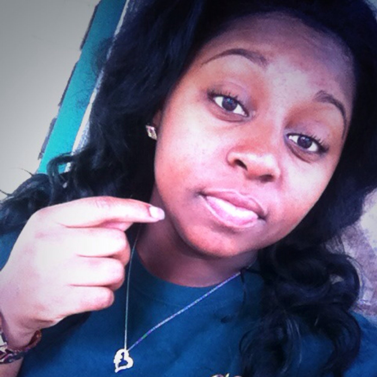 My name is Chekeia Ceasar and dhats all u needa know ! ☺️❗️