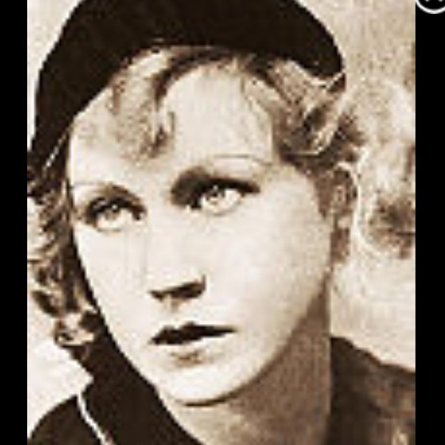 jaqthehat's profile picture. this account has been hacked. please follow jacqthehat