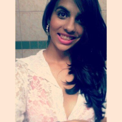 (23/06) , canceriana , mãe do Miguel e apaixonada pela Lua *-*