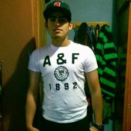 cantante,bailarin y compositor,de reynosa,tamps,mi grupo es ReynoCrew♥:) (SIGUEME Y TE SIGO) ;)