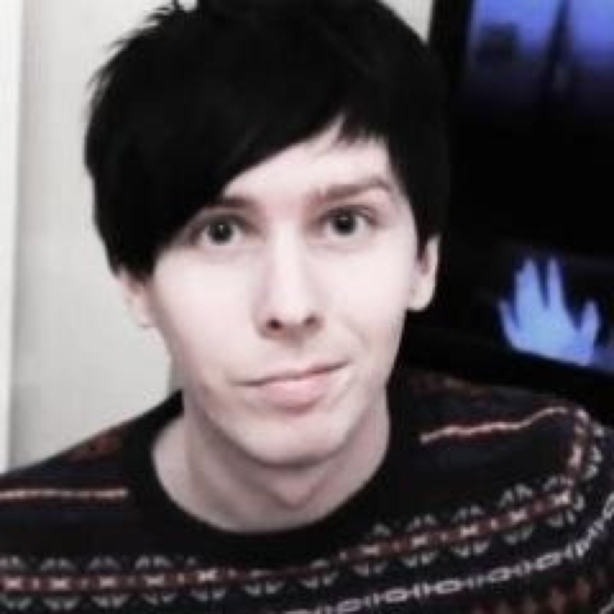 That guy with the hair from YouTube and Radio 1 ★✩★