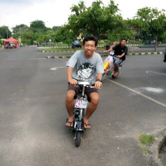 komingkokong's profile picture. 