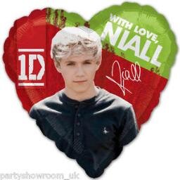 I GIVE YOU A FREE FOLLOW, SO PLEASE FOLLOW ME BACK ON MY ACC: @LOUGXSM :) JUST ASK FOR A FOLLOWBACK :D THANKS AND ILY XX